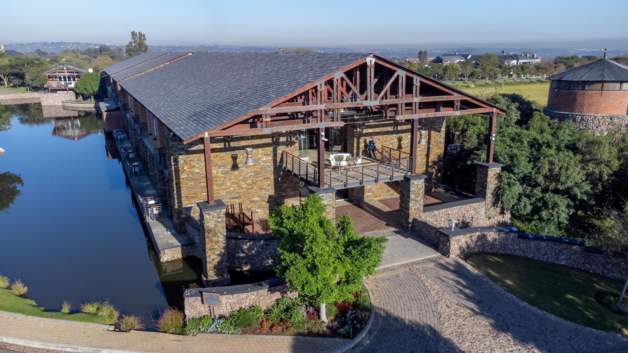 Riboville Boutique Hotel And Restaurant Midrand Exterior photo