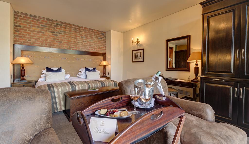 Riboville Boutique Hotel And Restaurant Midrand Exterior photo